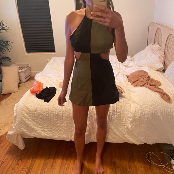 Matthew Bruch Colorblock Linen Halter 